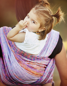 jodi-samira-babywearing_0204